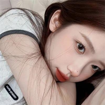阳台上的女人们