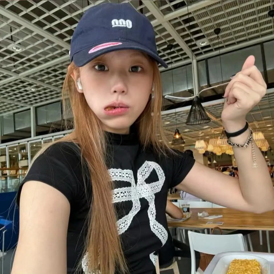 有钱别嘚瑟